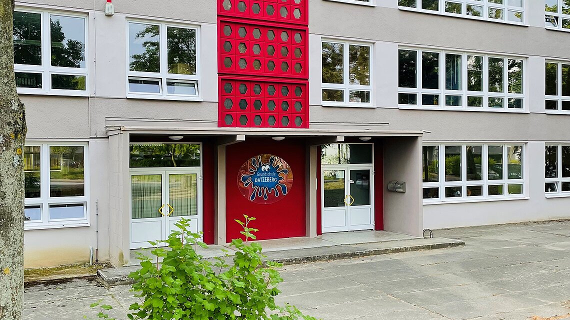 Bild von Grundschule Datzeberg, Neubrandenburg Bild von Grundschule Datzeberg, Neubrandenburg