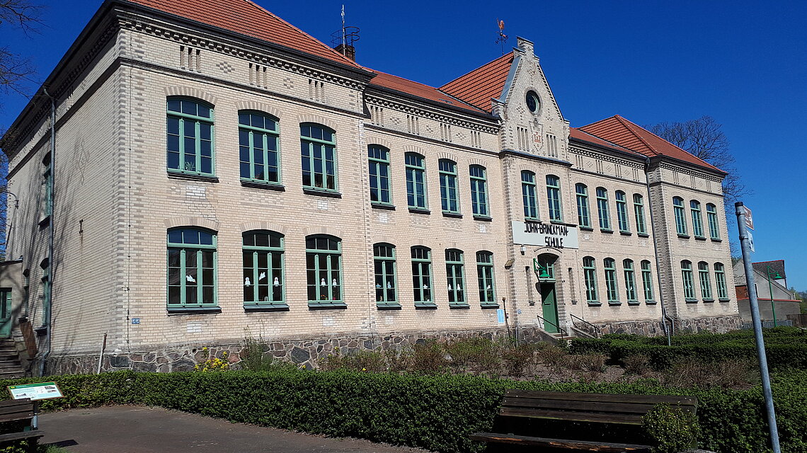 Bild von Grundschule "John Brinckman", Goldberg Bild von Grundschule "John Brinckman", Goldberg