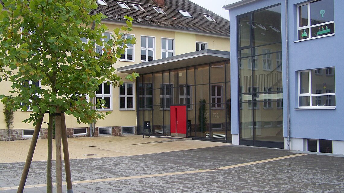 Bild von Förderzentrum "Pestalozzi" Waren - Schule mit den Förderschwerpunkten Lernen, emotionale und soziale Entwicklung sowie Unterricht kranker Schülerinnen und Schüler