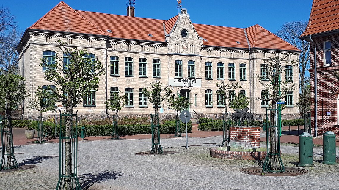 Bild von Grundschule "John Brinckman", Goldberg Bild von Grundschule "John Brinckman", Goldberg